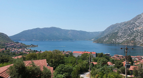Grundstück mit Panoramablick auf das Meer in Risan, Montenegro — 910 m²